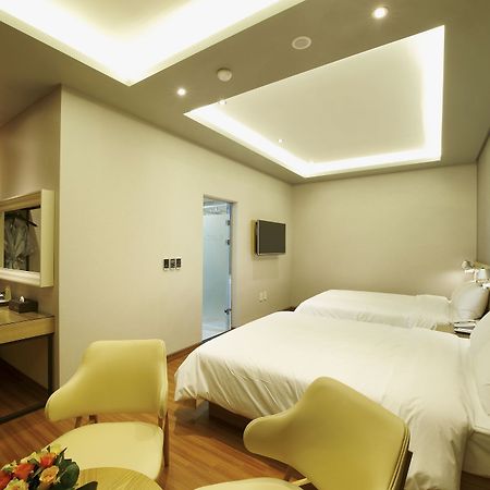 Hotel B Gwangju Metropolitan City Екстериор снимка