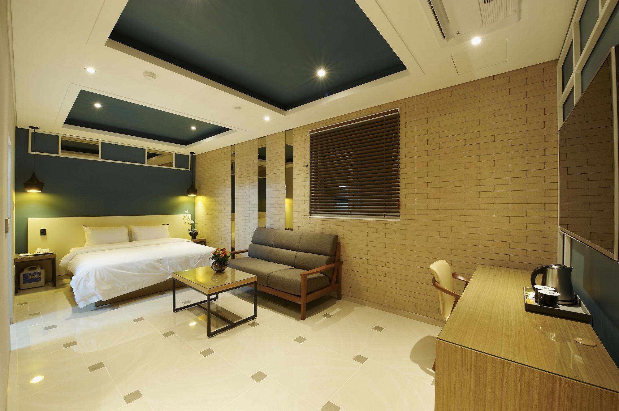 Hotel B Gwangju Metropolitan City Екстериор снимка
