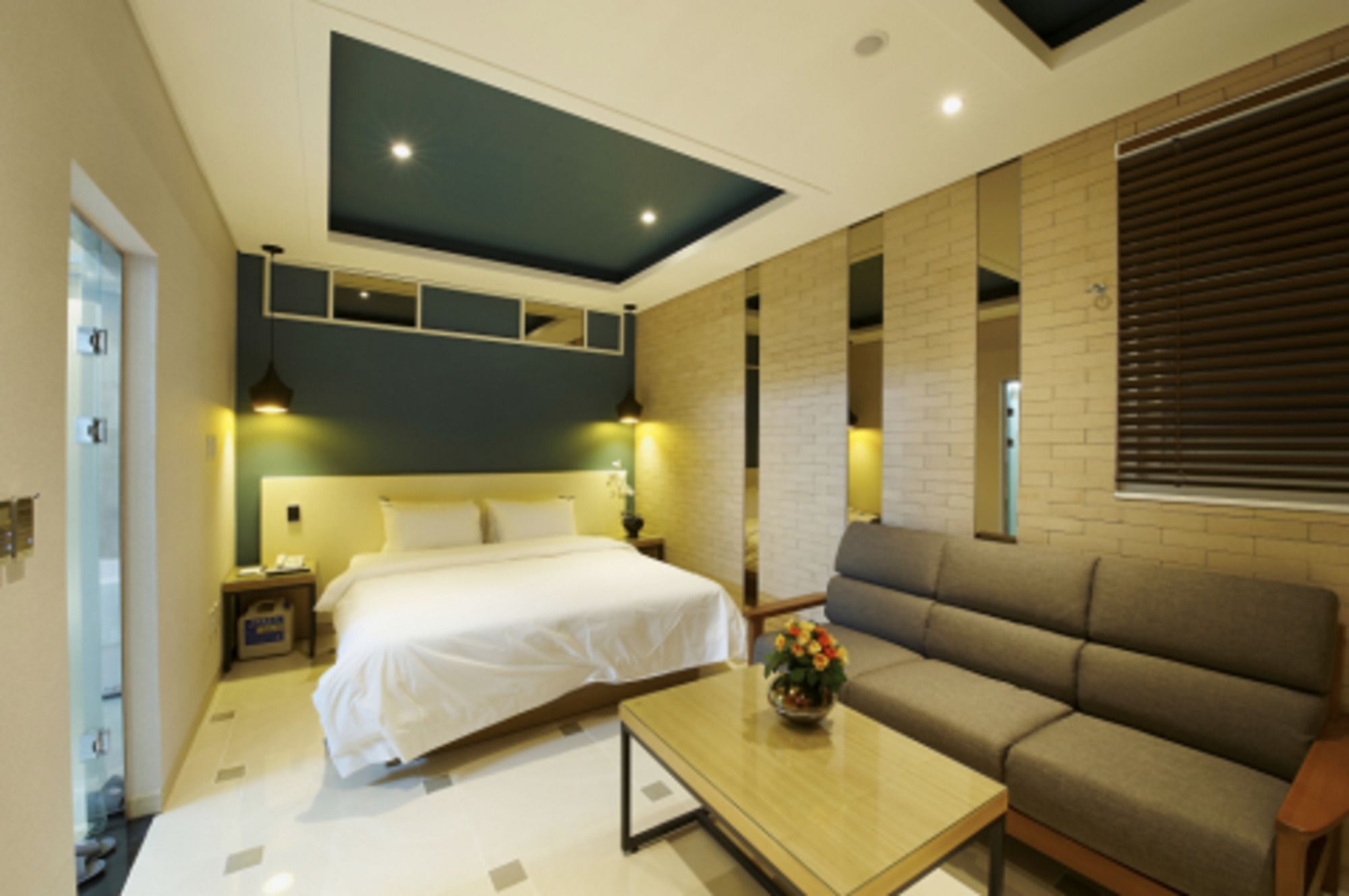 Hotel B Gwangju Metropolitan City Екстериор снимка